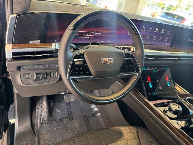 2025 Cadillac Escalade Vehicle Photo in DELRAY BEACH, FL 33483-3294