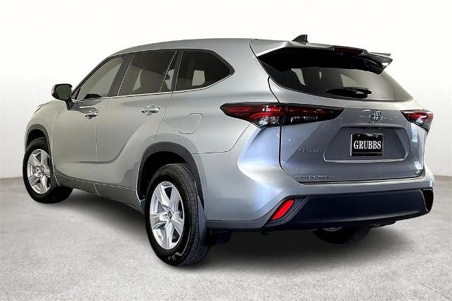 2024 Toyota Highlander Vehicle Photo in Tulsa, OK 74129