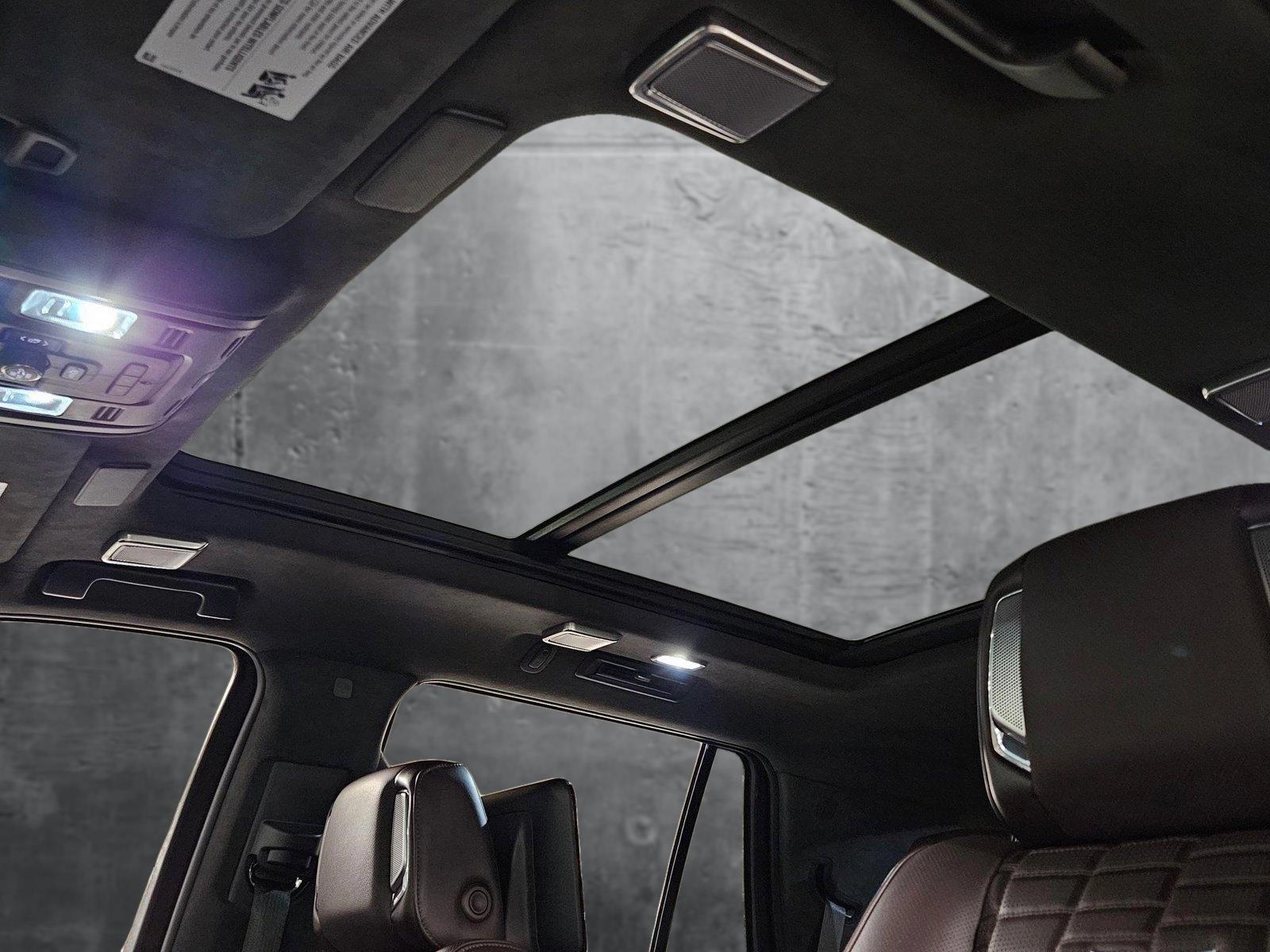 2023 Cadillac Escalade Vehicle Photo in Tampa, FL 33614