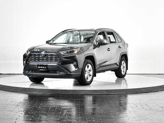 2020 Toyota RAV4 Vehicle Photo in DALLAS, TX 75235