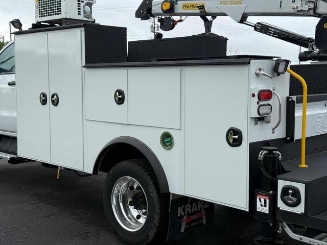 2024 Chevrolet Silverado 5500 HD Vehicle Photo in COLUMBIA, MO 65203-3903