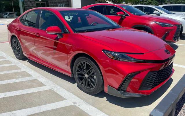 2025 Toyota Camry Vehicle Photo in FORT WORTH, TX 76132