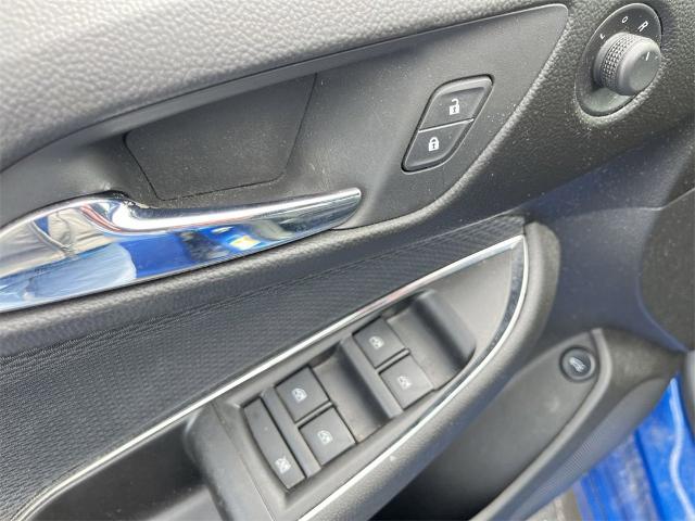 2018 Chevrolet Cruze Vehicle Photo in TULLY, NY 13159-3159
