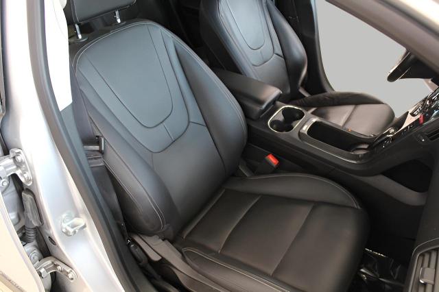 2014 Chevrolet Volt Vehicle Photo in Green Bay, WI 54304