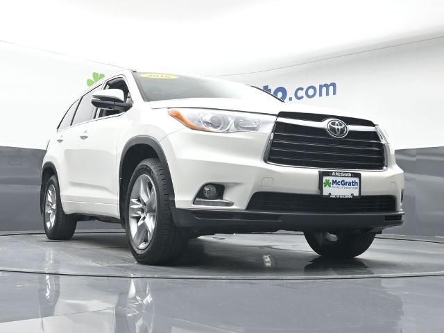 2016 Toyota Highlander Vehicle Photo in Cedar Rapids, IA 52402