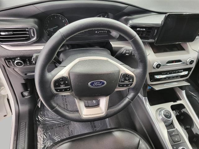 2023 Ford Explorer Vehicle Photo in Oshkosh, WI 54901
