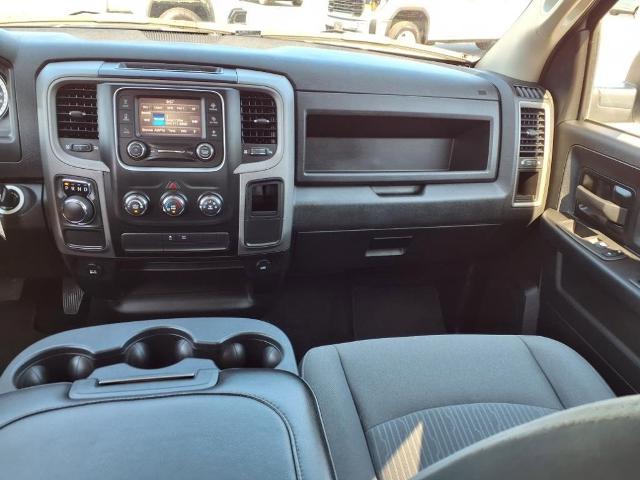 2022 Ram 1500 Classic Vehicle Photo in EMPORIA, VA 23847-1235