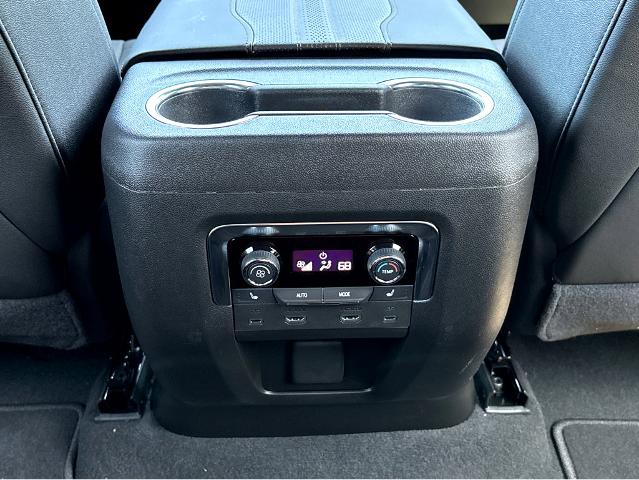 2025 Chevrolet Suburban Vehicle Photo in BEAUFORT, SC 29906-4218