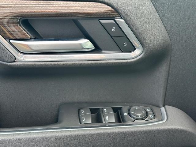 2025 Chevrolet Silverado 1500 Vehicle Photo in COLUMBIA, MO 65203-3903