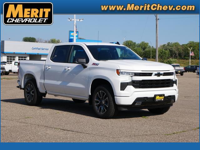 2024 Chevrolet Silverado 1500 Vehicle Photo in MAPLEWOOD, MN 55119-4794