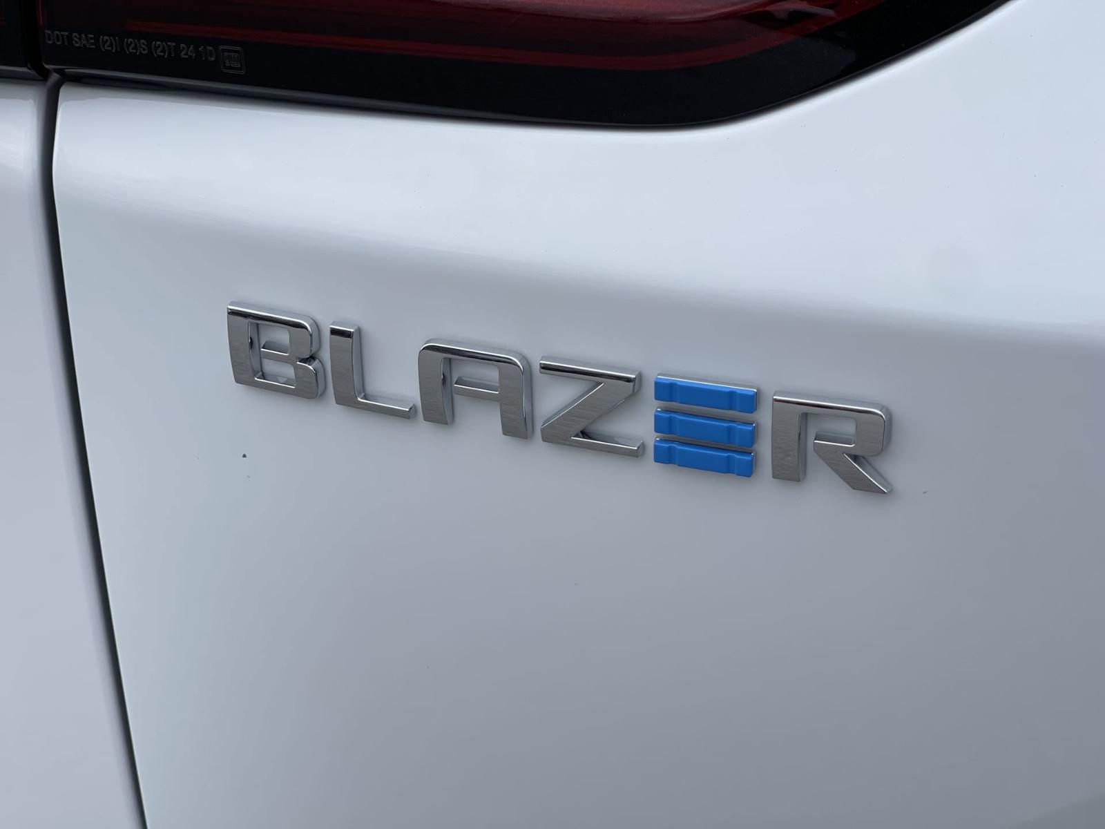 2024 Chevrolet Blazer EV Vehicle Photo in BENTONVILLE, AR 72712-4322