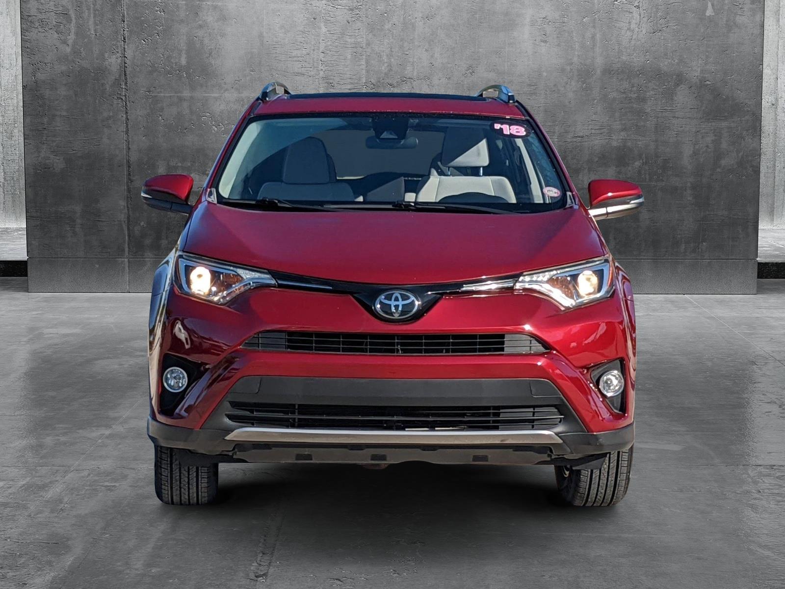 2018 Toyota RAV4 Vehicle Photo in Davie, FL 33331