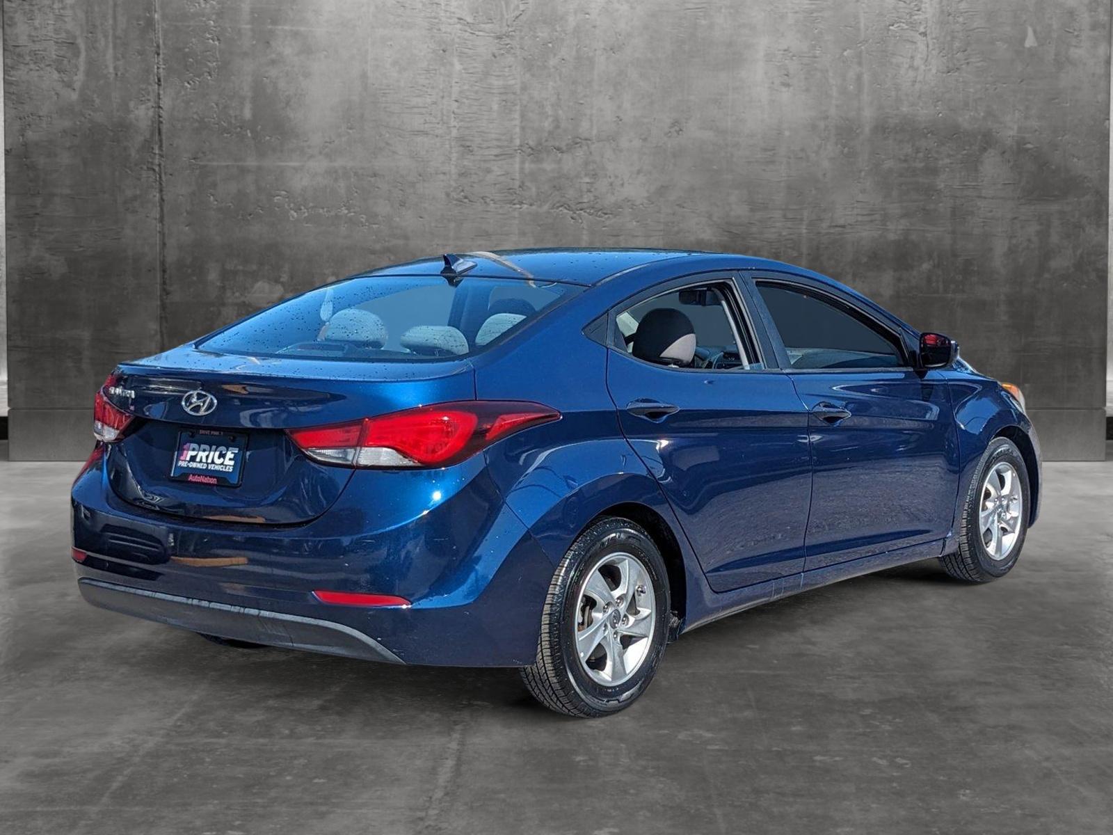 2015 Hyundai ELANTRA Vehicle Photo in Tampa, FL 33614