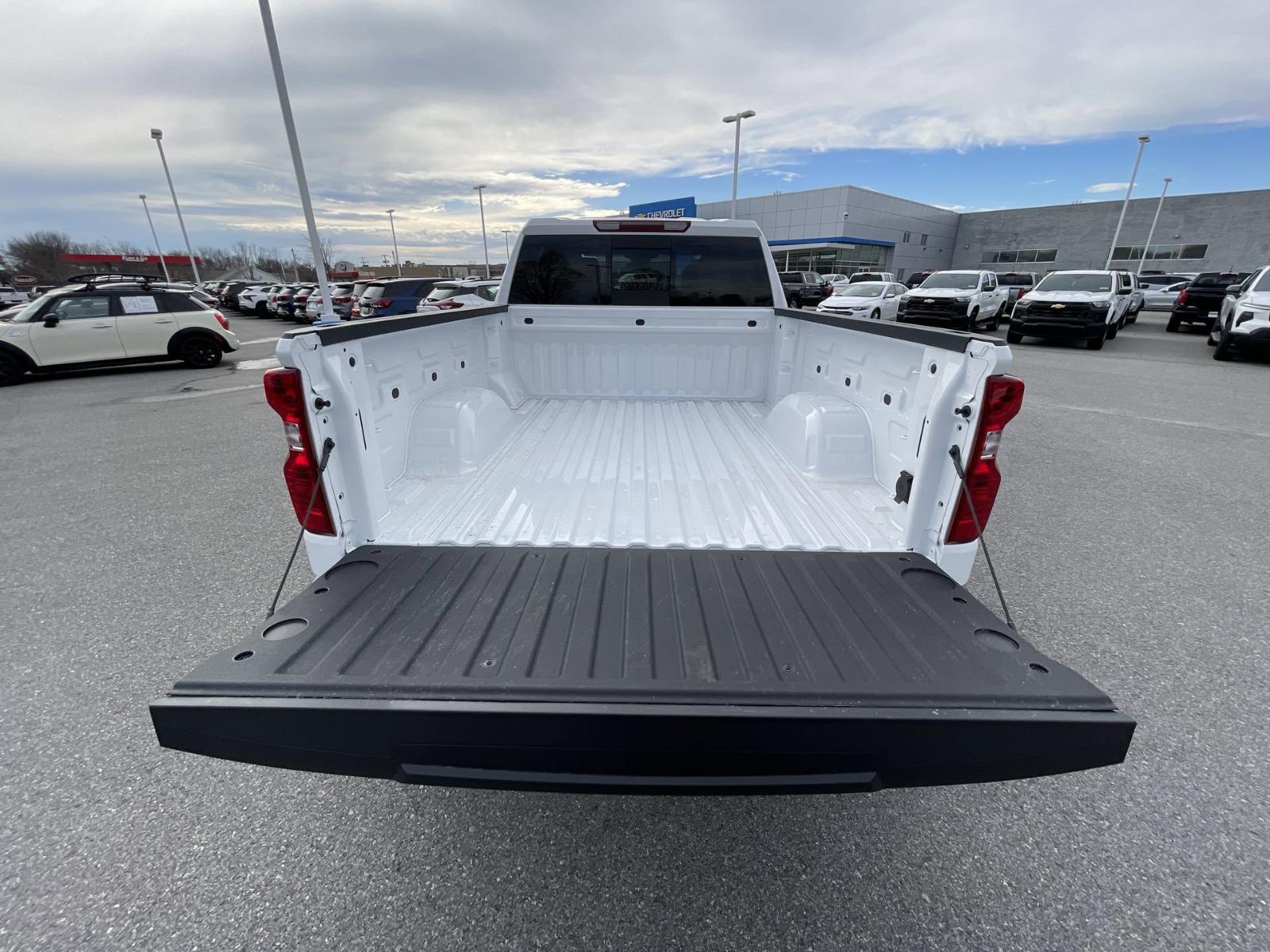 2025 Chevrolet Silverado 1500 Vehicle Photo in BENTONVILLE, AR 72712-4322