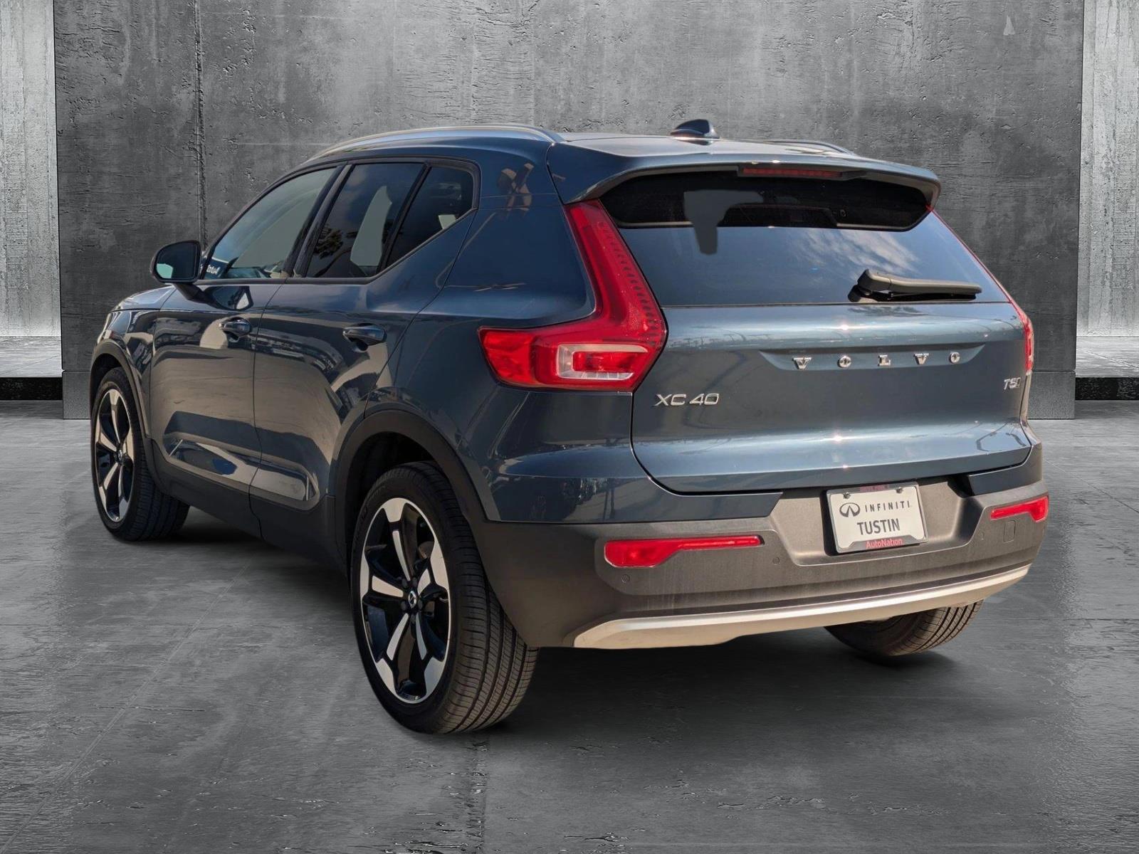 2021 Volvo XC40 Vehicle Photo in Tustin, CA 92782