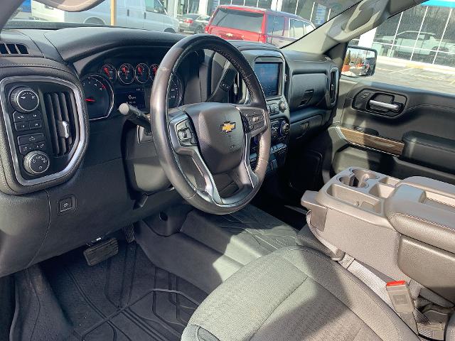 2019 Chevrolet Silverado 1500 Vehicle Photo in MOON TOWNSHIP, PA 15108-2571