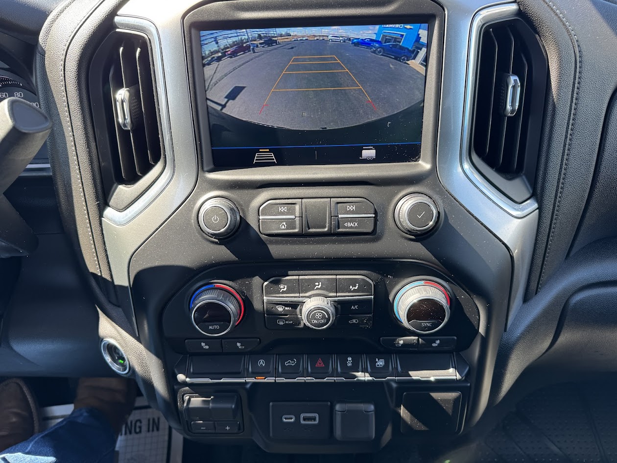 2019 Chevrolet Silverado 1500 Vehicle Photo in BOONVILLE, IN 47601-9633