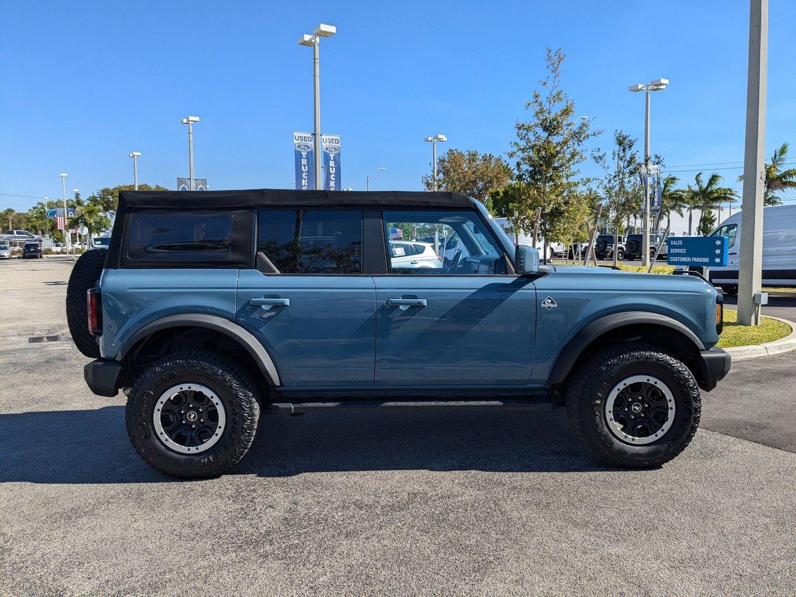 2022 Ford Bronco Vehicle Photo in Miami, FL 33015