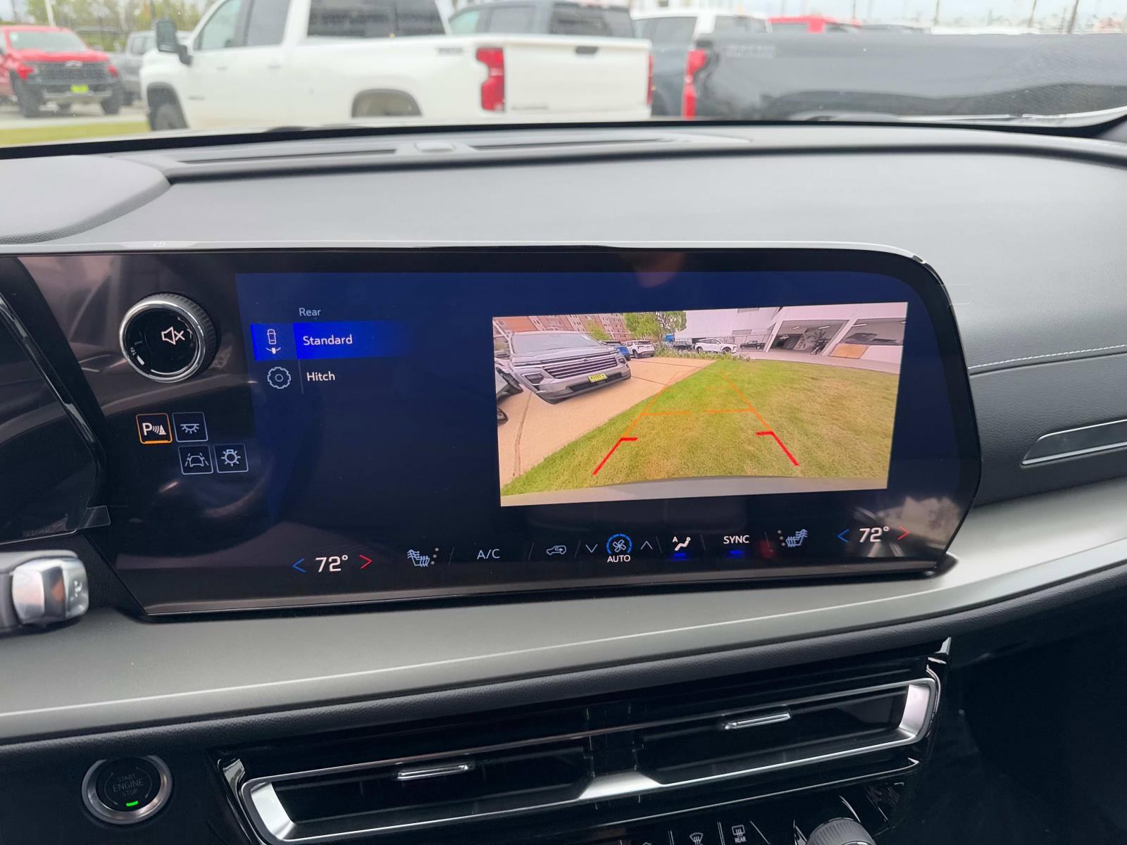 2025 Chevrolet Traverse Vehicle Photo in LOS ANGELES, CA 90007-3794