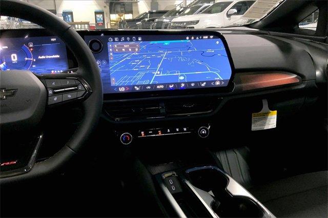 2025 Chevrolet Equinox EV Vehicle Photo in KANSAS CITY, MO 64114-4502
