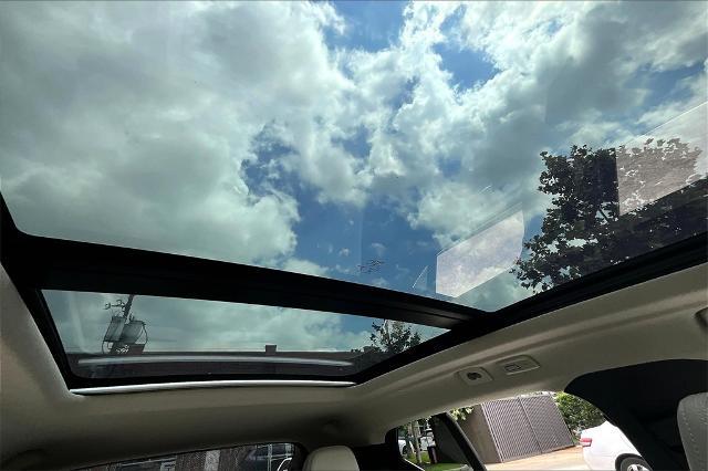 2025 Volvo XC40 Vehicle Photo in Houston, TX 77007