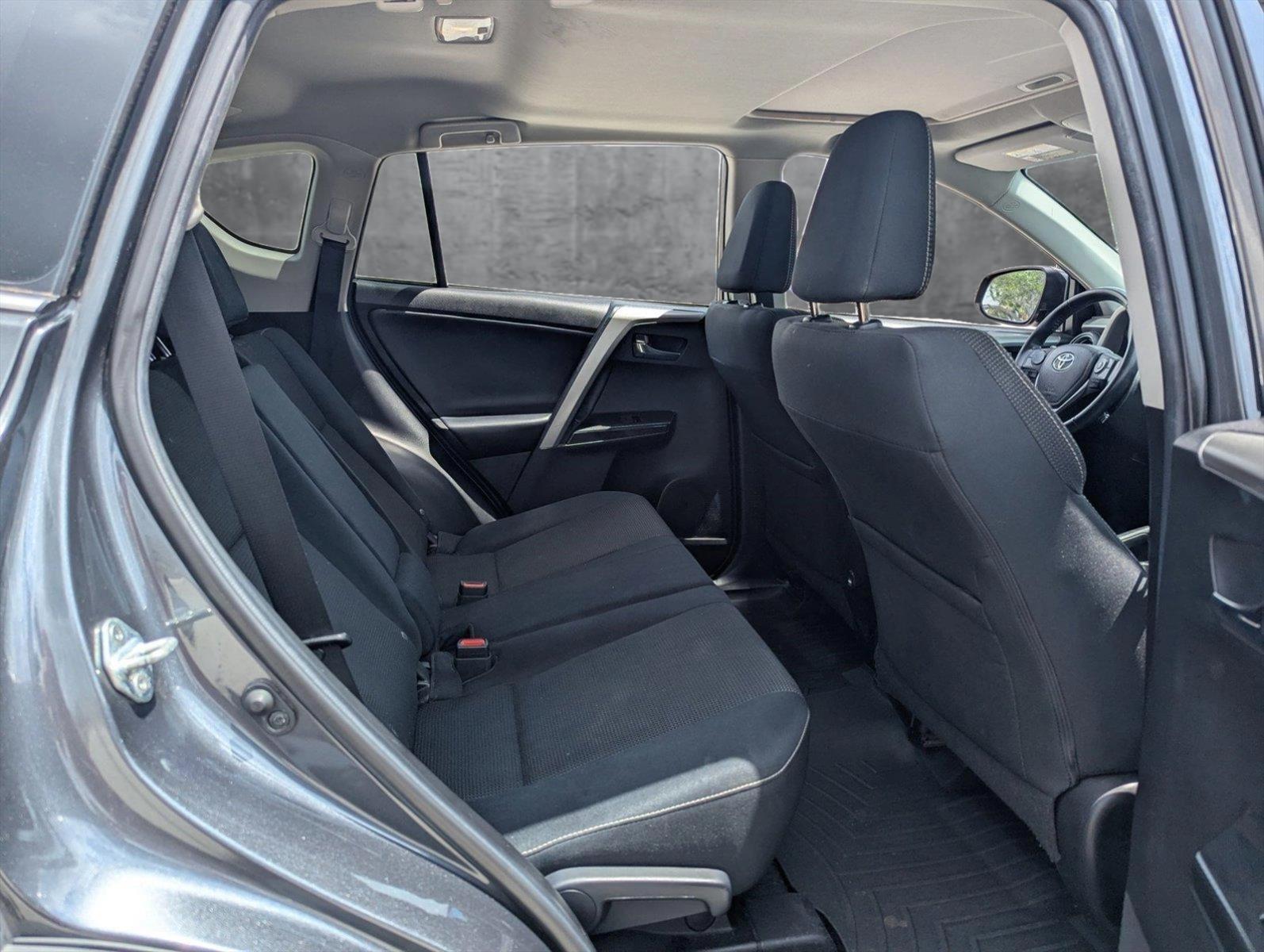 2018 Toyota RAV4 Vehicle Photo in Corpus Christi, TX 78415