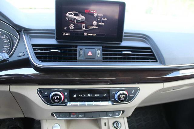 2019 Audi Q5 Vehicle Photo in HOUSTON, TX 77090