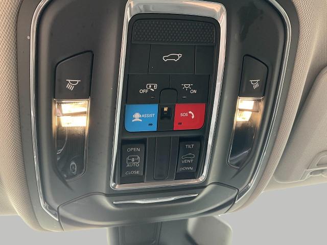 2023 Jeep Grand Cherokee L Vehicle Photo in Kaukauna, WI 54130