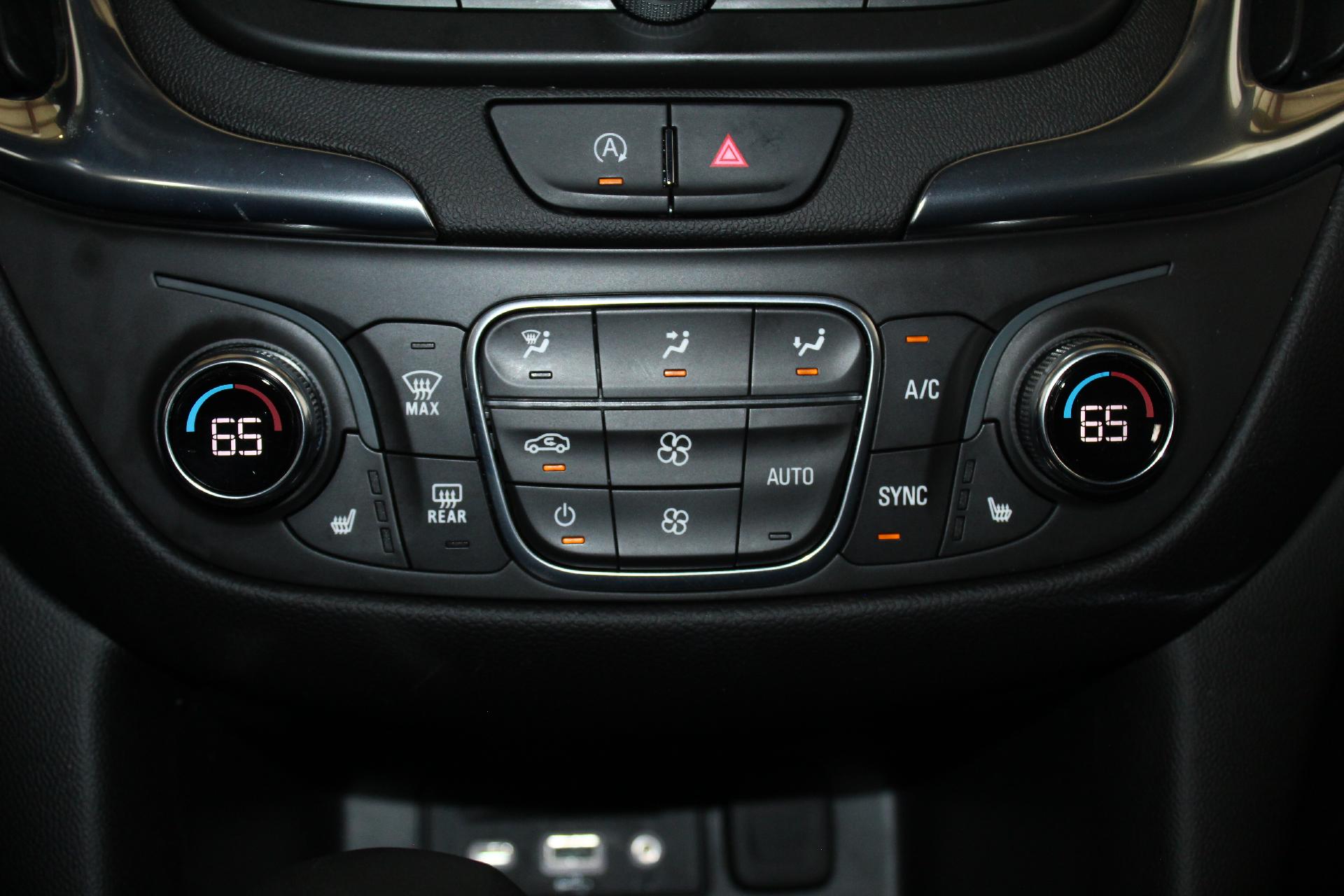 2022 Chevrolet Equinox Vehicle Photo in NORTHAMPTON, MA 01060-1120