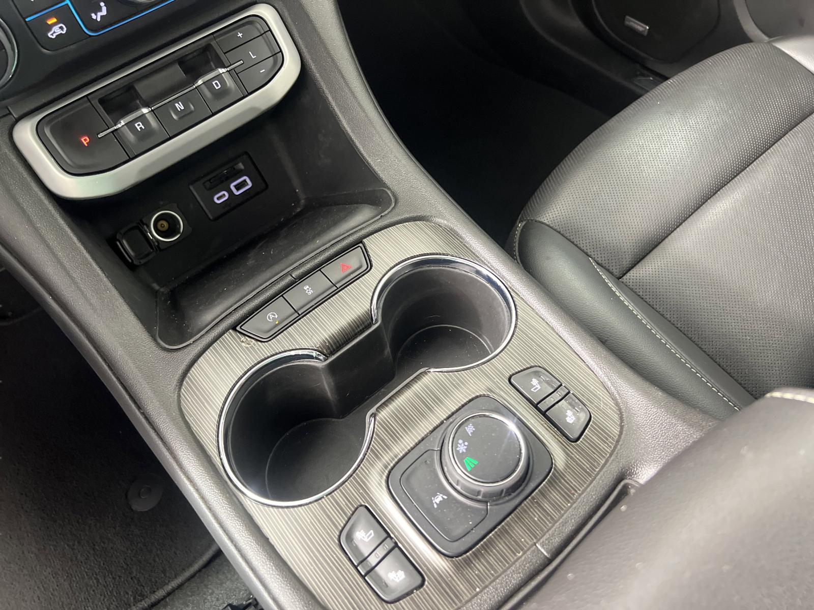 2023 GMC Acadia Vehicle Photo in GEORGETOWN, TX 78626-7508