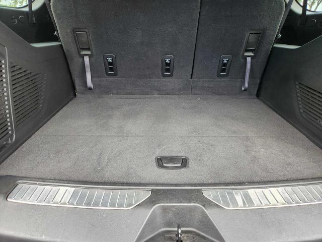 2022 Chevrolet Suburban Vehicle Photo in DENTON, TX 76210-9321
