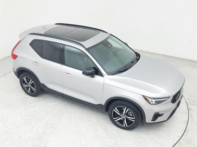 2023 Volvo XC40 Vehicle Photo in Grapevine, TX 76051