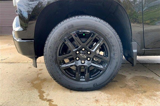 2025 Chevrolet Silverado 1500 Vehicle Photo in KANSAS CITY, MO 64114-4502