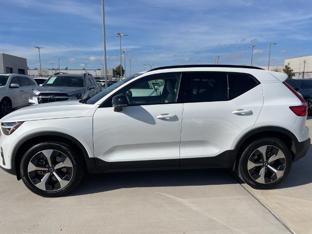 2025 Volvo XC40 Vehicle Photo in Grapevine, TX 76051