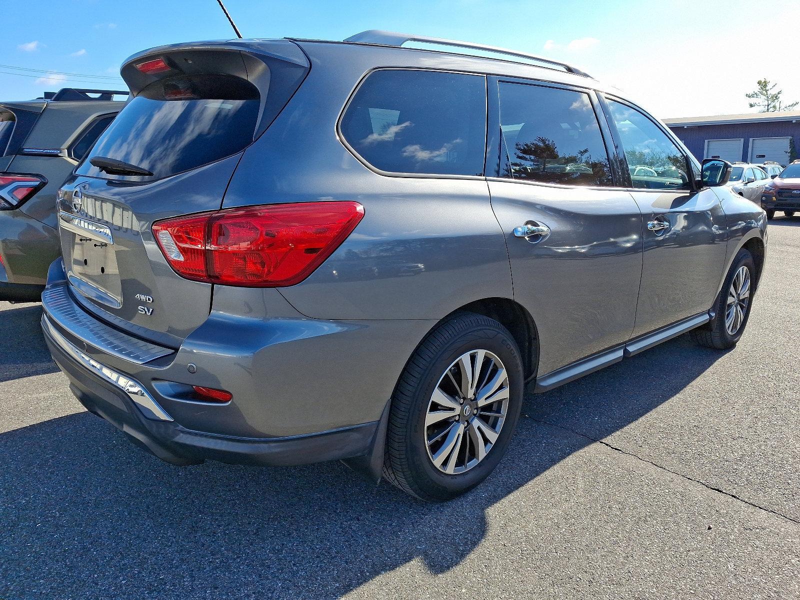 2017 Nissan Pathfinder Vehicle Photo in BETHLEHEM, PA 18017