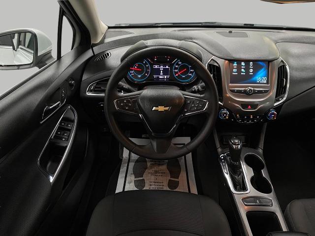 2017 Chevrolet Cruze Vehicle Photo in Appleton, WI 54913