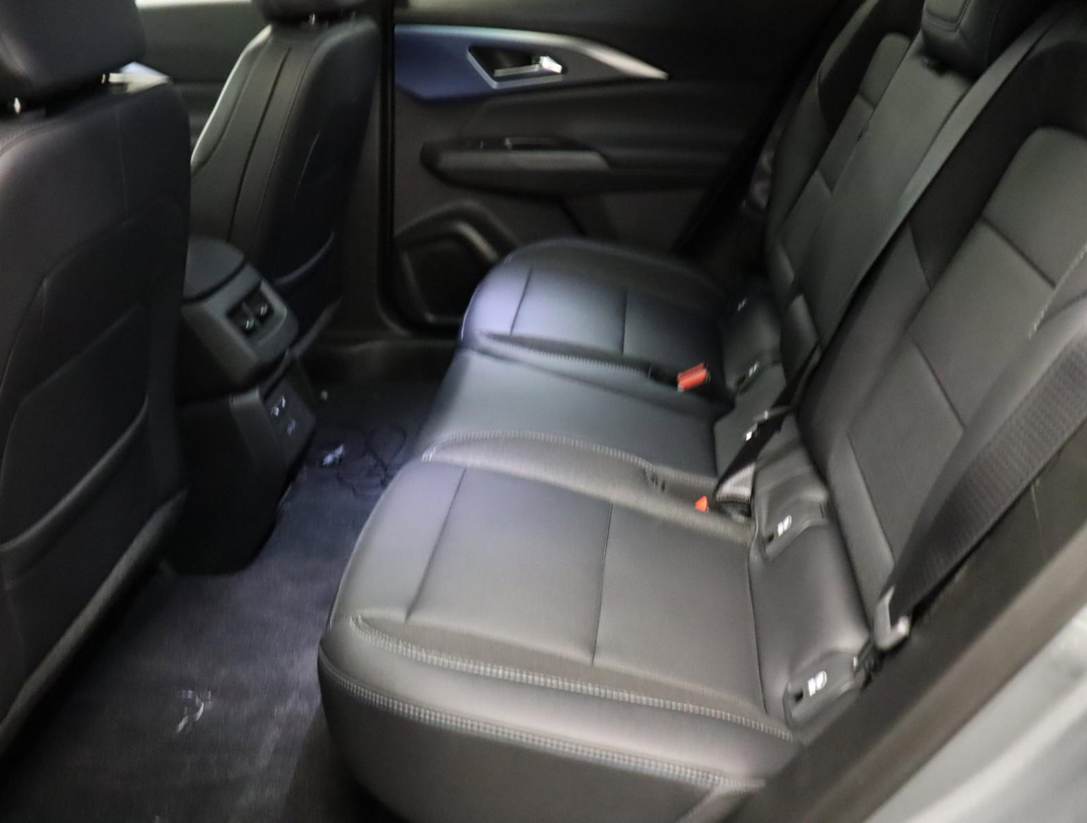 2025 Chevrolet Equinox EV Vehicle Photo in LOS ANGELES, CA 90007-3794