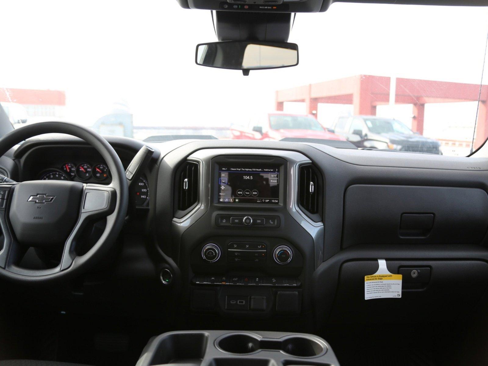 2025 Chevrolet Silverado 1500 Vehicle Photo in LOS ANGELES, CA 90007-3794