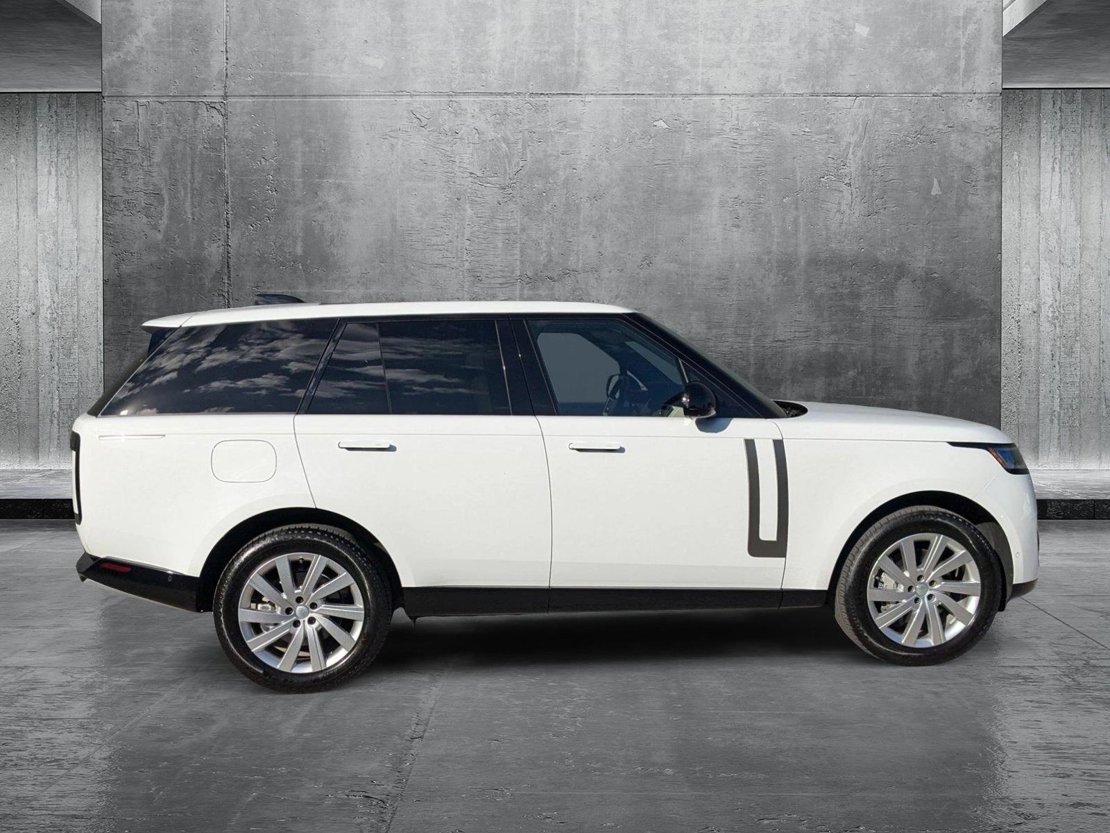 2024 Land Rover Range Rover Vehicle Photo in Pompano Beach, FL 33064