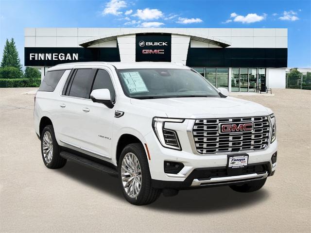 2025 GMC Yukon XL Vehicle Photo in ROSENBERG, TX 77471-5675