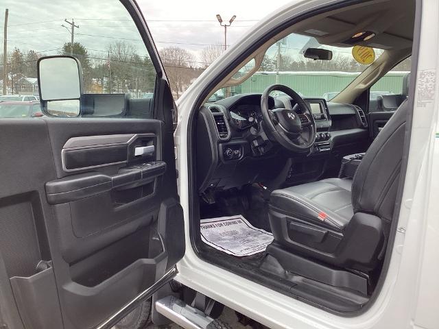 2019 Ram 3500 Chassis Cab Vehicle Photo in Gardner, MA 01440