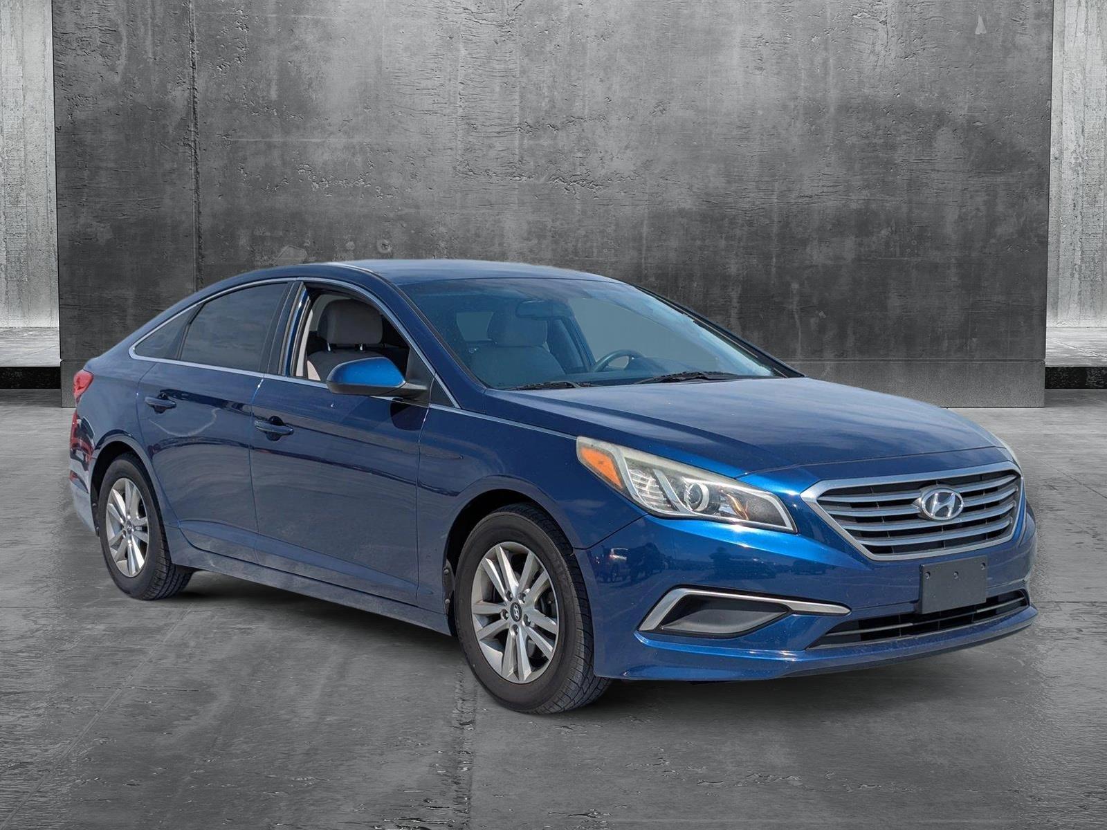 2016 Hyundai SONATA Vehicle Photo in Ft. Myers, FL 33907