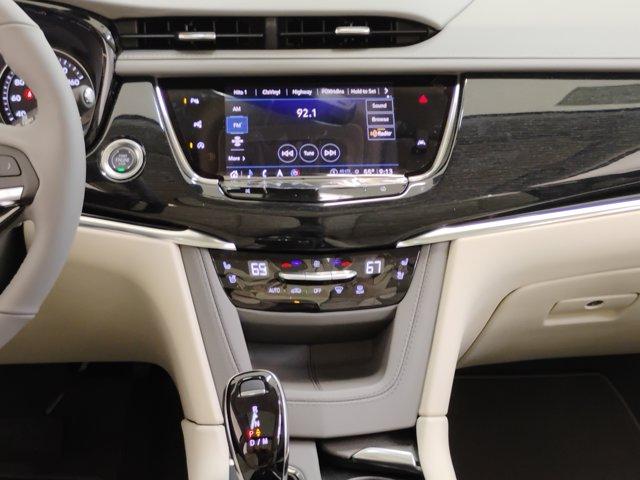2025 Cadillac XT6 Vehicle Photo in PINEVILLE, NC 28134-8495