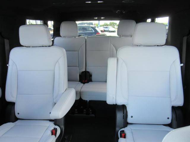 2025 Chevrolet Suburban Vehicle Photo in LEESBURG, FL 34788-4022