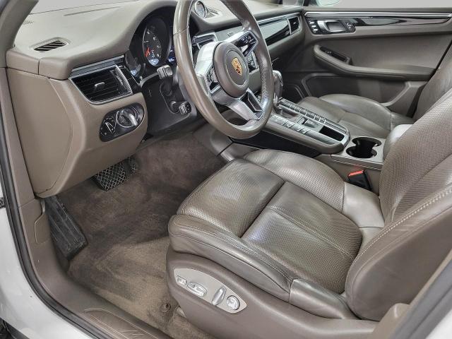 2017 Porsche Macan Vehicle Photo in OSHKOSH, WI 54904-7811