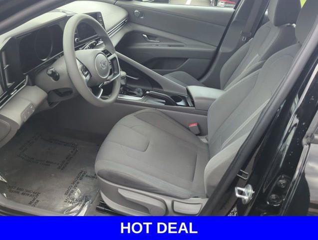 2021 Hyundai ELANTRA Vehicle Photo in Merrillville, IN 46410