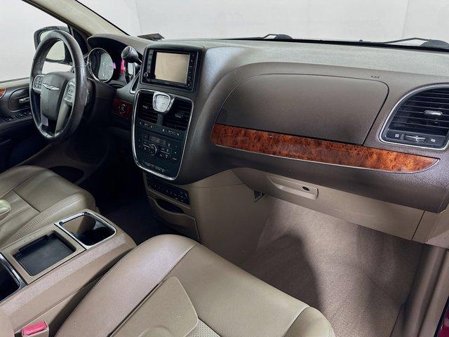 2012 Chrysler Town & Country Vehicle Photo in Doylsetown, PA 18901