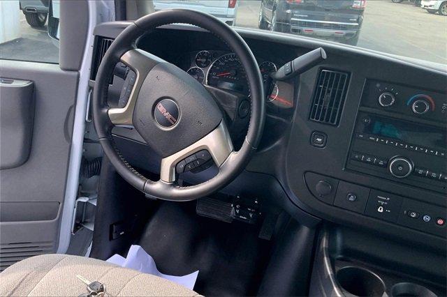 2019 GMC Savana Cargo 2500 Vehicle Photo in INDEPENDENCE, MO 64055-1377
