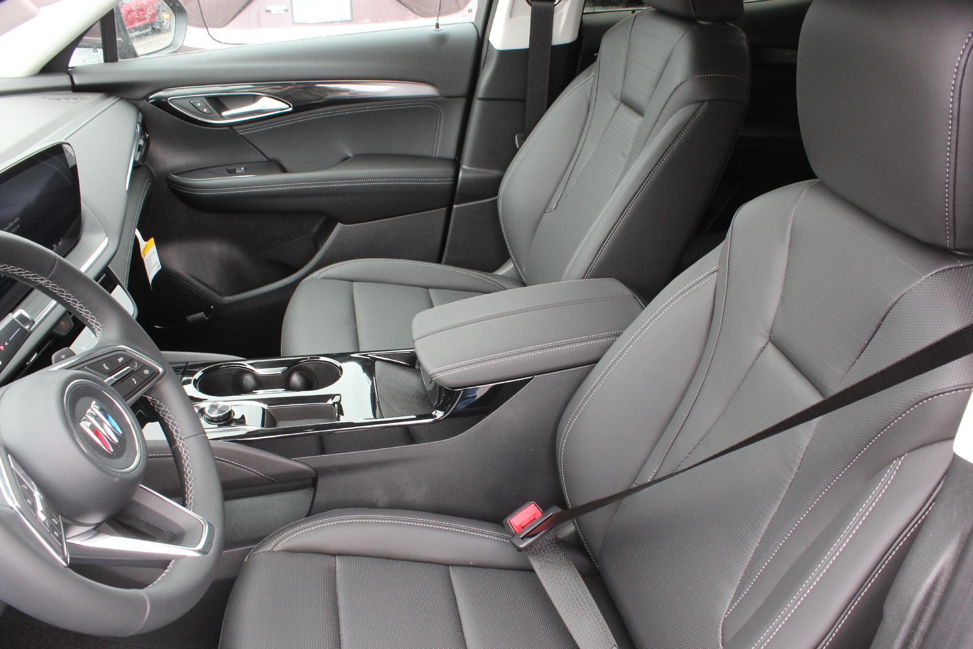 2025 Buick Envision Vehicle Photo in AURORA, CO 80012-4011
