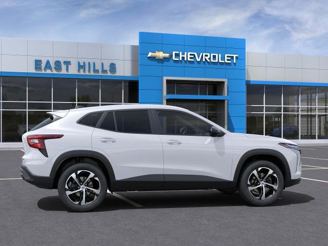 2025 Chevrolet Trax Vehicle Photo in Roslyn, NY 11576